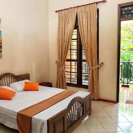 Mahaweli View Bungalow Kandy Buitenkant foto