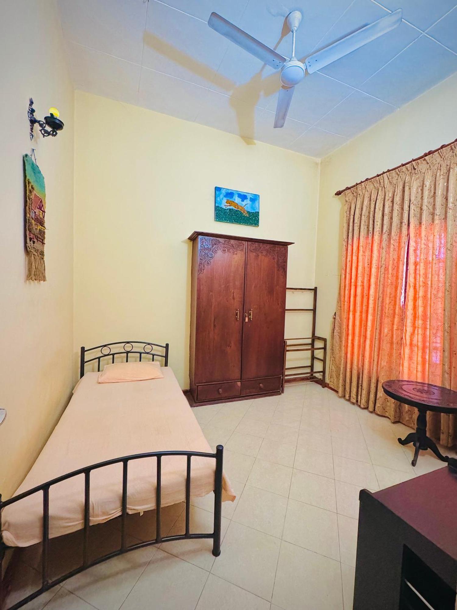 Mahaweli View Bungalow Kandy Buitenkant foto